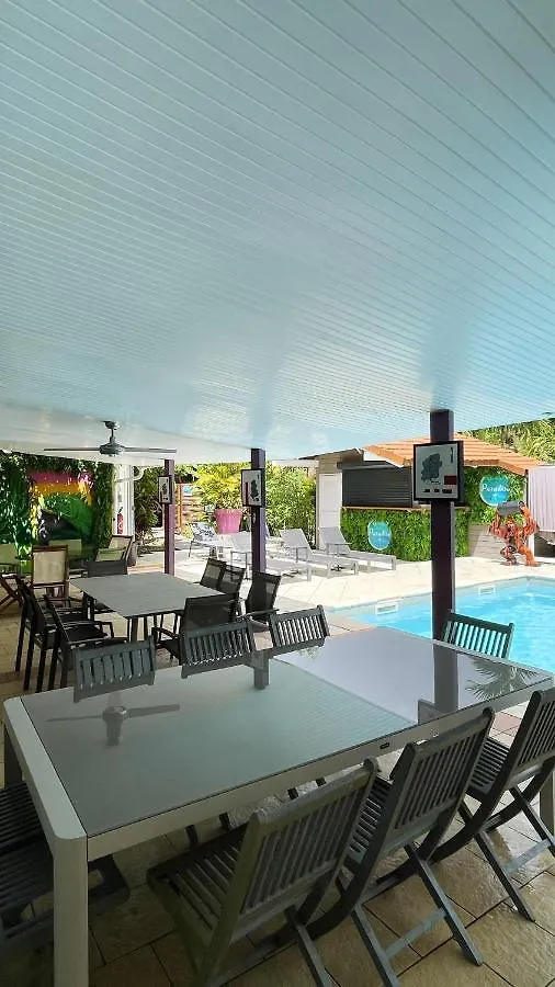 Holiday home Maison Charmante Avec Piscine Et Spa A Fort-De-France
